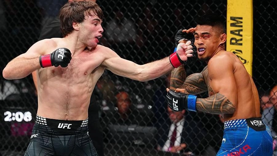 UFC 329:帕迪·平布莱特以52秒的胜利提出争夺战的要求